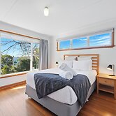 Coningham Beach House - 3 Bedrooms