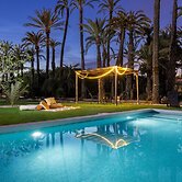 Historical Palms Villa by Fidalsa