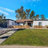 Huge Golf Course Home-free Heated Pool Theatre Gym