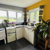 The Cabin in Lifton With 1 Bedrooms and 1 Bathrooms