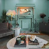 The Cat s Meow Apt 1 Sunset Heights