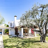 Casa Independiente con Jard n y Piscina Privada