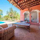 Exclusive Villa in Porroig