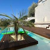 Villa Independiente con Piscina y Vistas