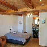 Authentic Apartment Near Schagen