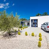 Villa Pool House Fancy