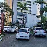 Tarik Fontes Plaza Hotel