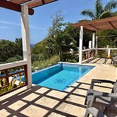Roatan Infinity Pool & Ocean View