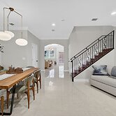 Daisy Townhouse  Steps from The Beach