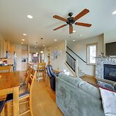 Walk to Schweitzer Village: Mountain-view Home
