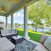 Fenced-in Yard & Pond Views: Home 18 Mi to Lsu!