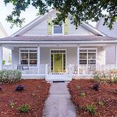 Calypso Cottage in Old Town Bluffton. in the Heart of Historic Old Tow