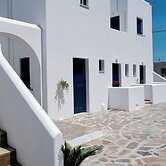 Cycladic Charm