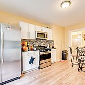 Convenient Hartford Condo < 2 Mi to Dtwn!
