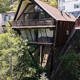 Iconic Gesner Boat House w View of Hollywood Sign