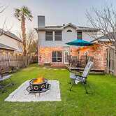 Frisco Castle 3BR Garage Parking Gated Backyard