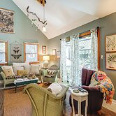 Unique & Artistic Retreat Near Rehoboth Beach!