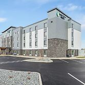 WoodSpring Suites Medford near I-5