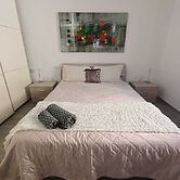 Pembroke Double Room with Private Bath
