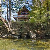 River View Dog Friendly Game Room w Hot Tub