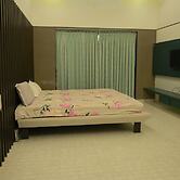 StayGuru Luxury Villa