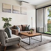 A Cozy Apt Near to Flemington Races, Free Parking