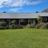 Fletcher Christian Apartments - Isabella Suites