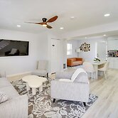 Stay By the Beach! Norfolk Duplex Half-mi to Ocean