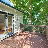 Walk to Main Street! Home in Historic Jonesborough