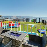 Hot Tub, Views & Dock! Playful Home on Clear Lake