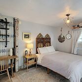 Rosewood Studio by WanderLodges