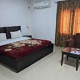 Tahir Hotel