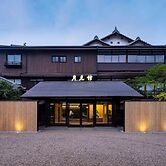 Momoyama Onsen Tsukimikan