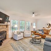 Lake Access, Pools & More: Family Home in Stanwood