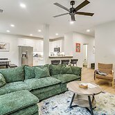Lake-view Retreat w/ Games & Yard in Daingerfield