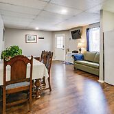 14 Mi to Black Moshannon! Pet-friendly Apartment