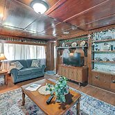 Hike & Fish: Rustic, Timeless Mckee Home w/ Yard