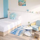 Blue Sea and Sunny B&B