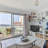 Apartment in Saint-gilles Near the Harbor