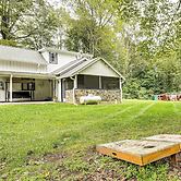 Pet-friendly Cottage, 2 Mi to Saugatuck Falls