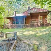 Cabin Comfort Near Psu! Fire Pit & On-site Trails