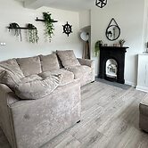 Charming Middlewich House - Sleeps 4