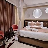 Famous Gates Hotel Bomet