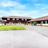 Rivenhall End Hotel