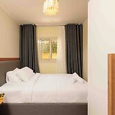 Chill & Swim - 1BR October City