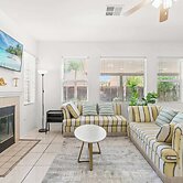 Bright & Airy 5B Home Workspace & Outdoor Lounge