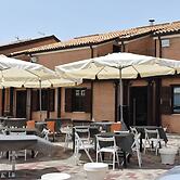 Hotel Riviera Village