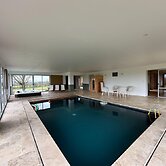 Beautiful Villa With Wellness Views