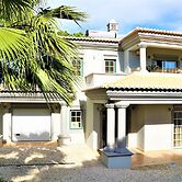 Exceptional Villa With Swimming Pool Close to Beach & Golf. Ideal for 