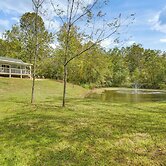 Cottage Close to Caves & Trails in Hocking Hills!
